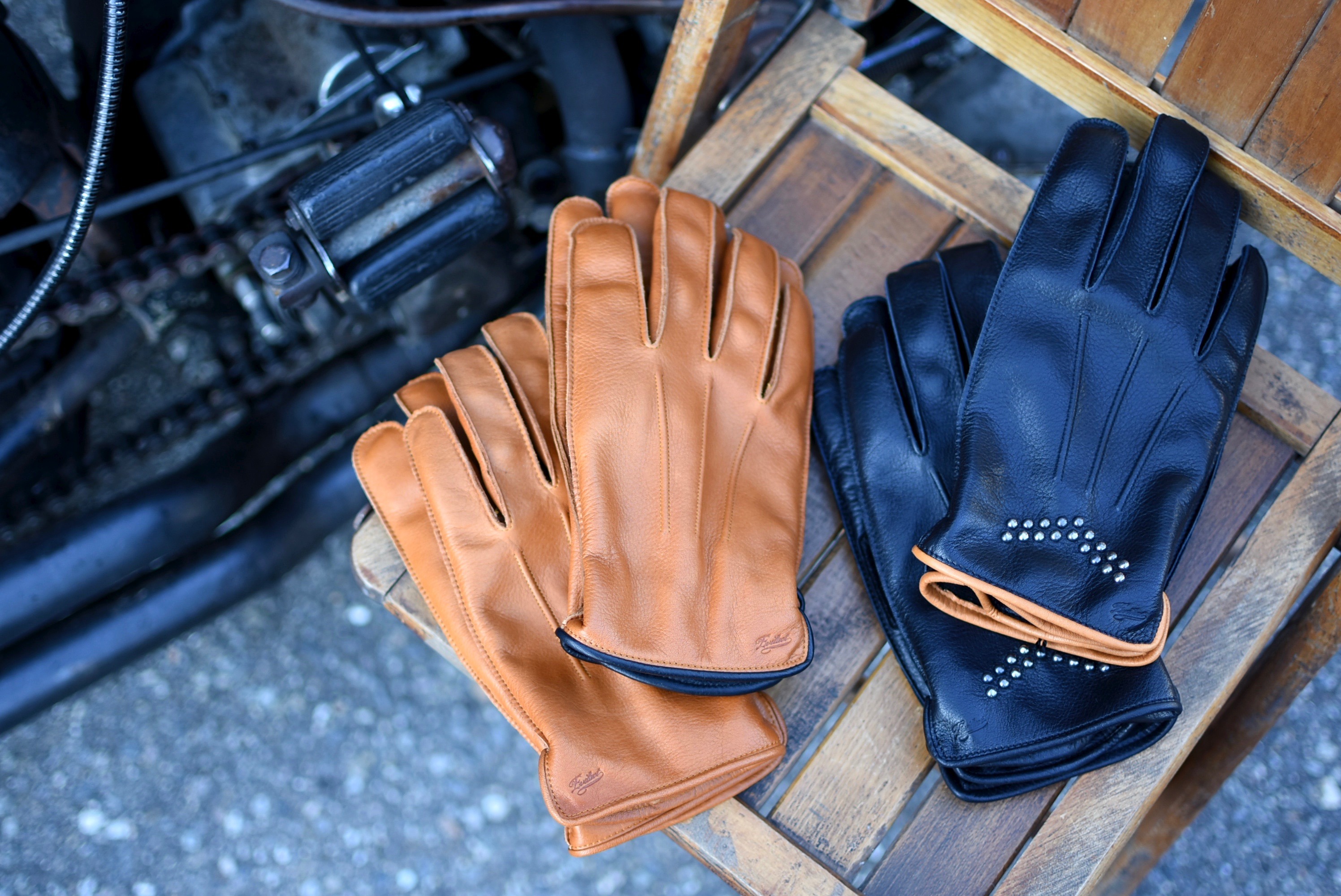 EVILACT MOTORCYCLE GLOVES.!!!: CANVAS CLOTHING STORE BLOG