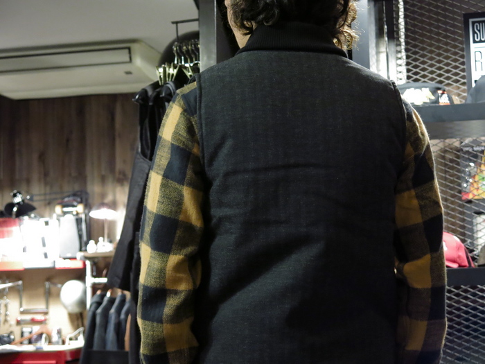 本革日本製 TROPHY CLOTHING - SUEDE STORM VEST 本革日本製 TROPHY CLOTHING - SUEDE STORM VEST