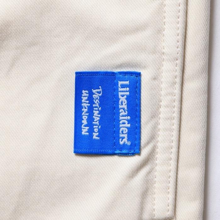 ONLINE STORE71703_c020_2000.jpg