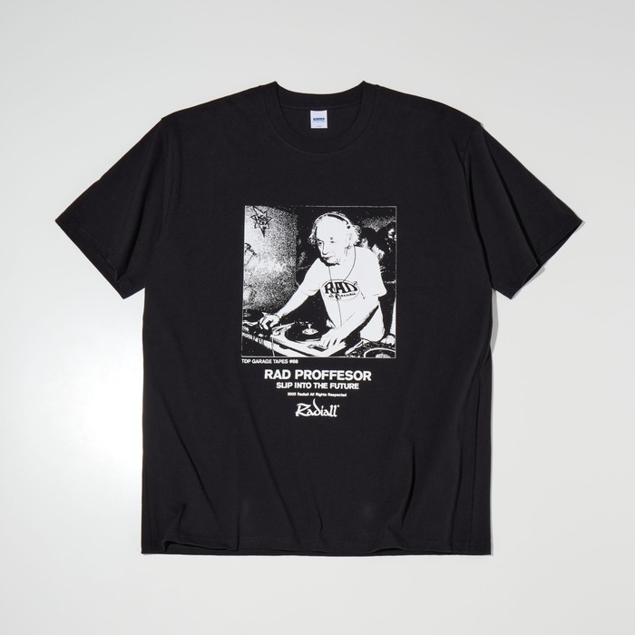 RAD-25SS-TEE018_BLACK_1-scaled 2.jpg